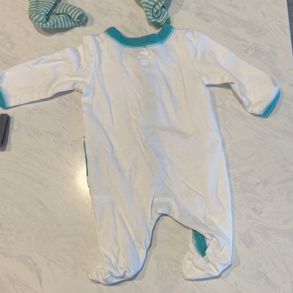 Newborn Bundle - Picture 12 of 13